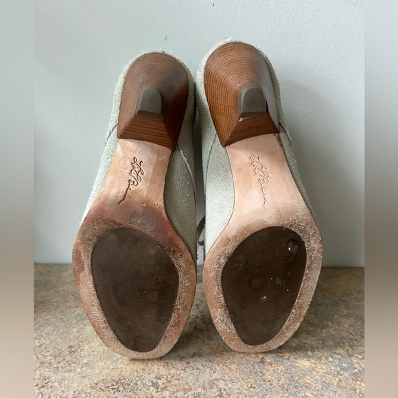 L.L. Bean women’s leather heeled tie bootie made in Brazil size 7M - Picture 10 of 10